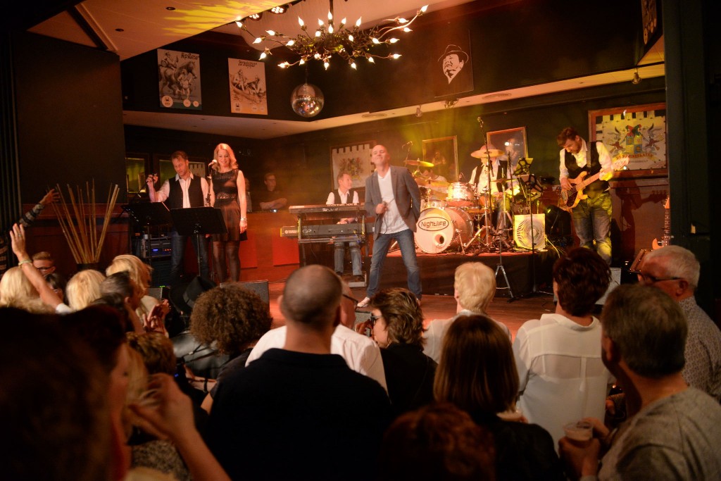 ../Images/Heel Noordwijkerhout zingt Hazes 362.jpg